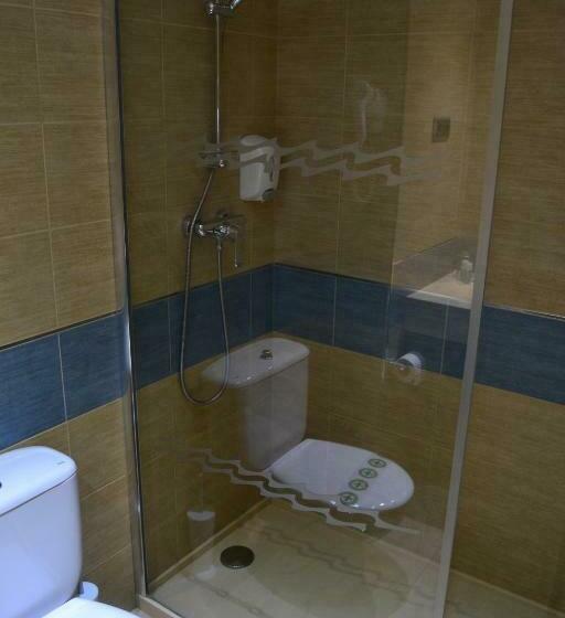 Трехместный Номер Престиж, Caprici Beach Hotel & Spa