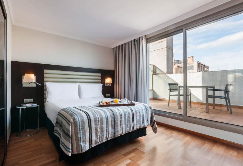 Quarto Basic, Exe Cristal Palace