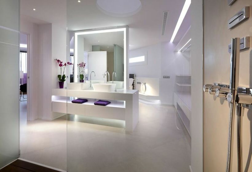 سوئیت پریمیوم, Garbi Ibiza & Spa