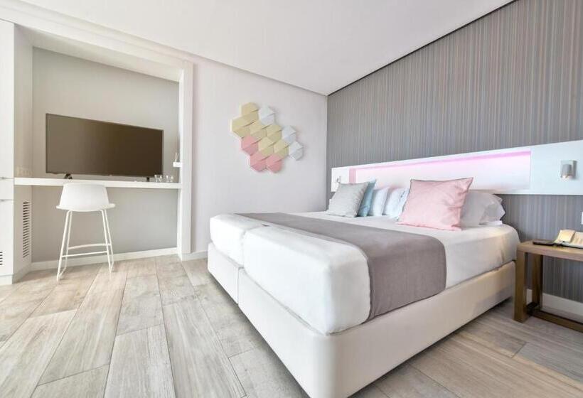 اتاق خانوادگی, Garbi Ibiza & Spa