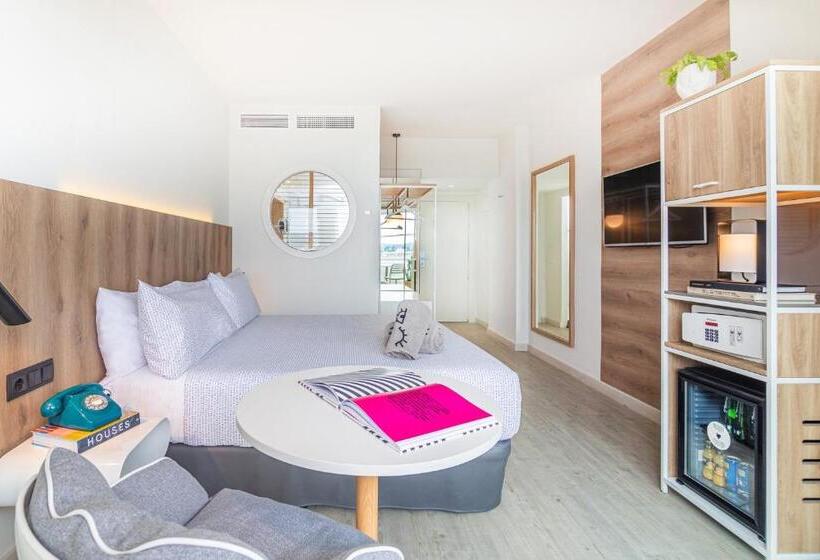 Номер Стандарт Боковой Вид на Море, Innside Ibiza Beach
