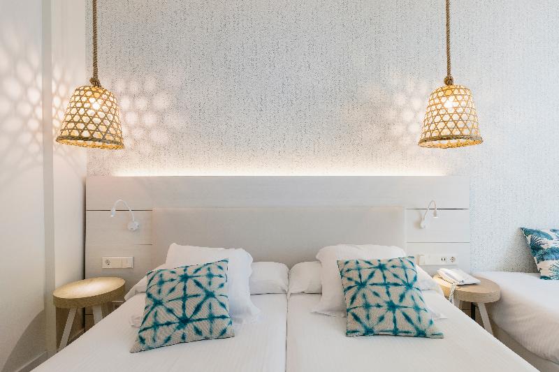 Habitación Estándar Vista Mar, Leonardo Royal Hotel Ibiza Santa Eulalia