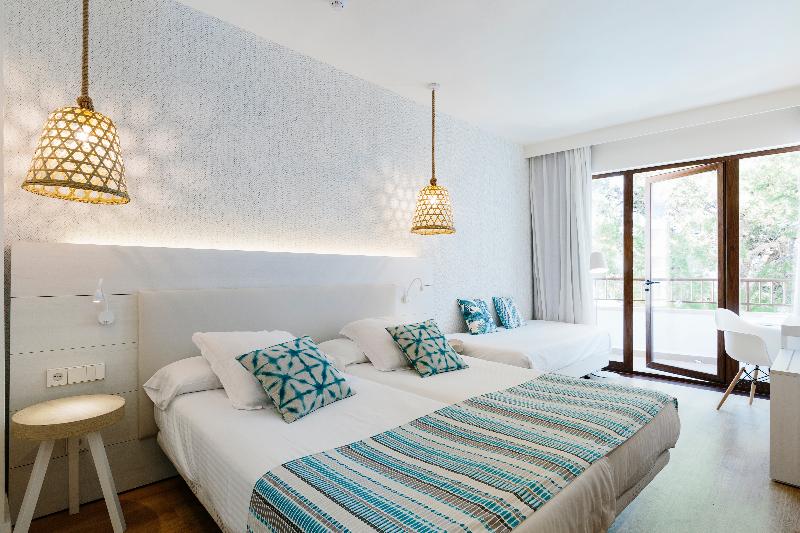 Habitación Estándar Vista Mar, Leonardo Royal Hotel Ibiza Santa Eulalia