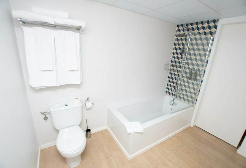 Suite Familiale, Fergus Club Pineda Splash