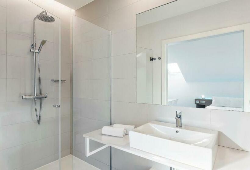 ファミリールーム, B&b Hotel Donostia Aeropuerto