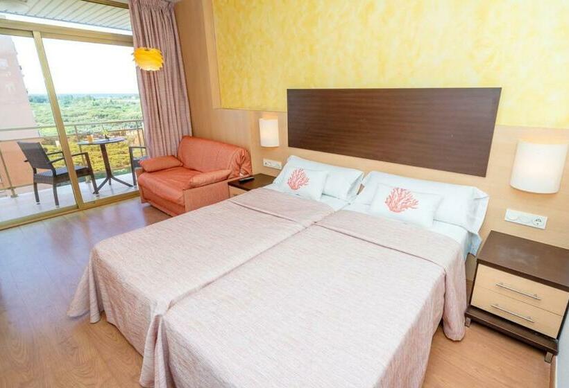 Quarto Triplo Estandar, Blaumar