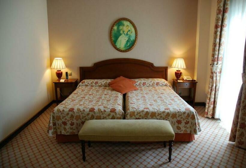 اتاق استاندارد یک نفره, Gran Hotel Balneario De Puente Viesgo