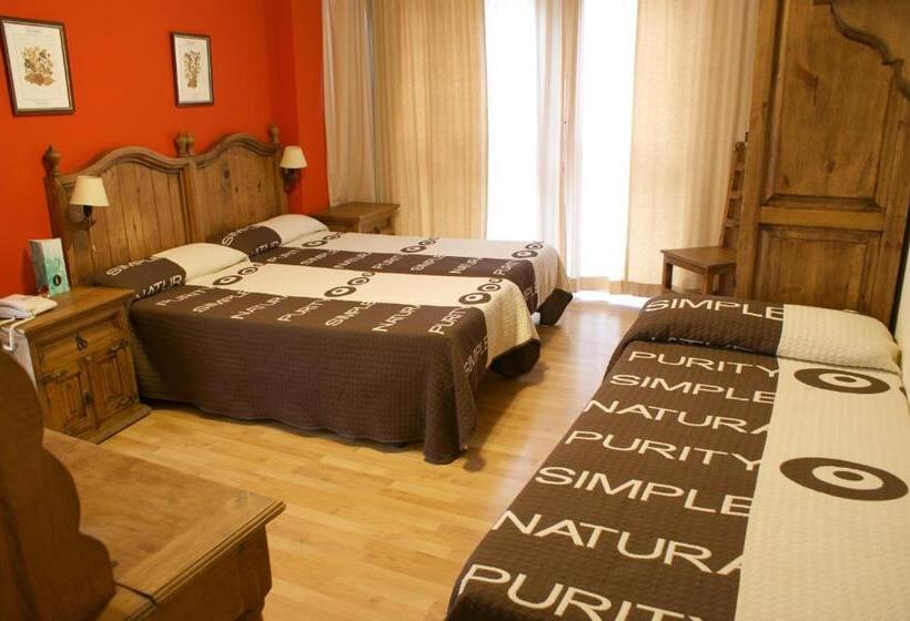 غرفة قياسية ثلاثية, La Posada