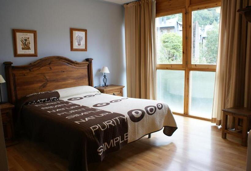 غرفة قياسية, La Posada