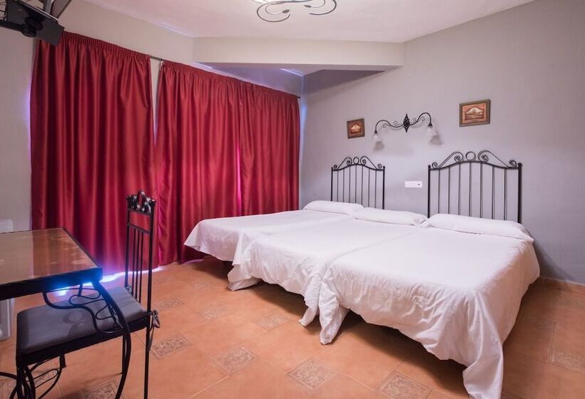 اتاق استاندارد سه نفره, Santa Cruz