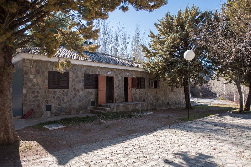بانگلوی استاندارد, Santa Cruz
