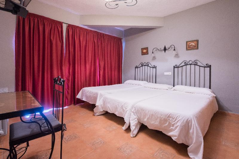 اتاق استاندارد سه نفره, Santa Cruz