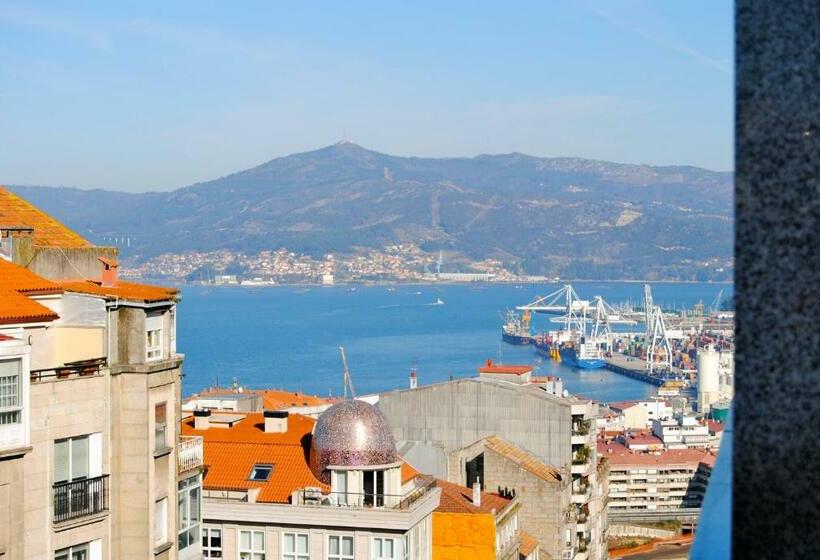 اتاق استاندارد با چشم‌انداز دریا, Oca Ipanema