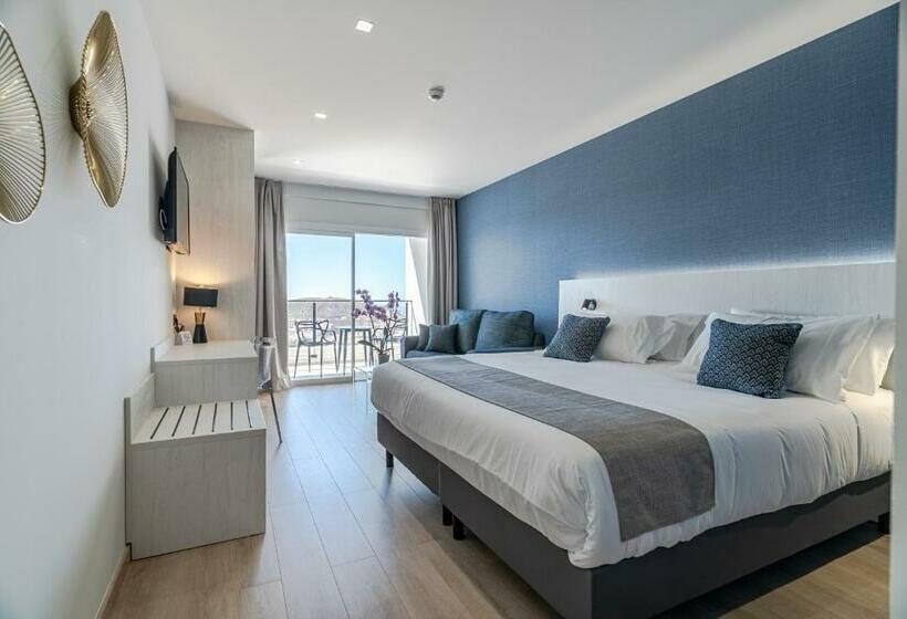 Семейный Номер Deluxe, Ramada Resort by Wyndham Puerto de Mazarron