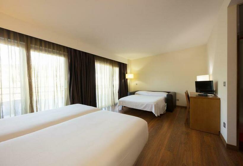 اتاق استاندارد سه نفره, Thalasso Cantabrico Las Sirenas 4 Superior
