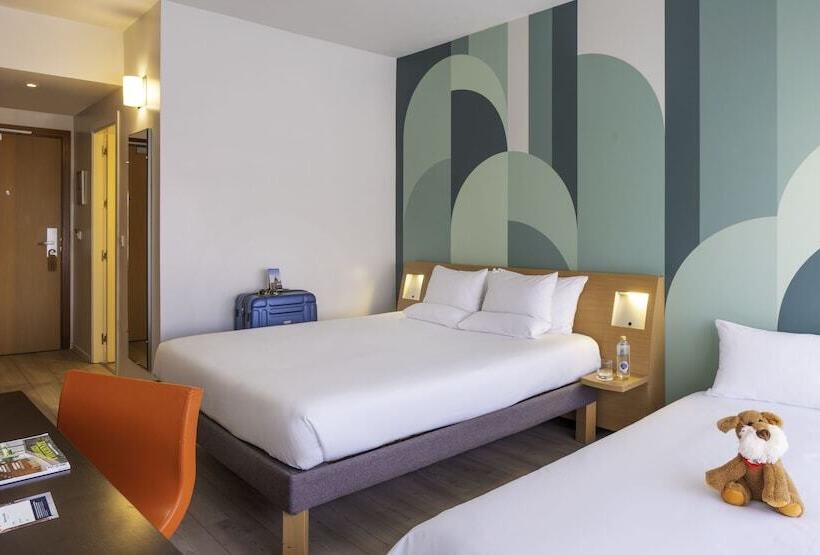 Quarto Superior, Novotel Campo De Las Naciones