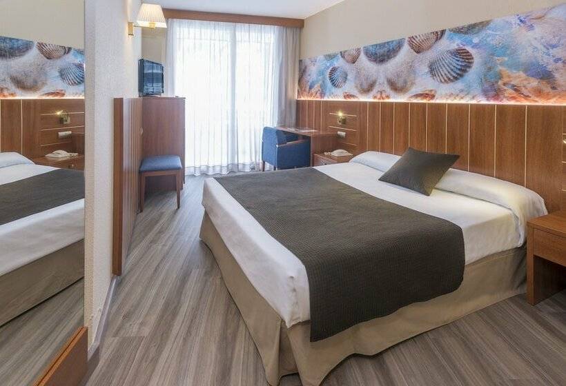 اتاق استاندارد سه نفره, Ght Aquarium & Spa