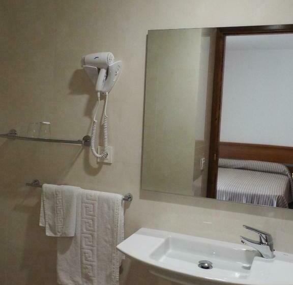 プールビュースタンダードルーム, La Palmera & Spa