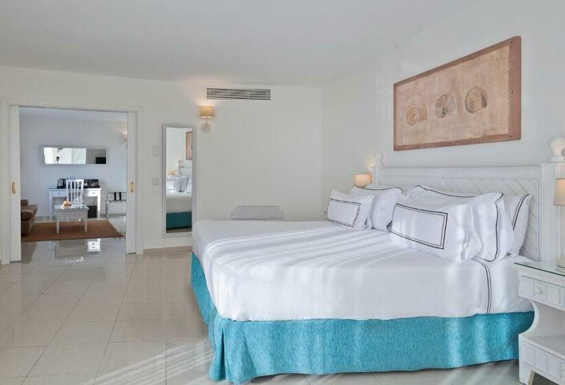 سوییت جونیور, ME Marbella Luxury Lifestyle Hotel