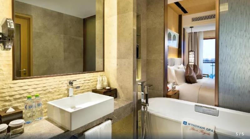 سوییت جونیور, M.a. Hotel Sevilla Congresos