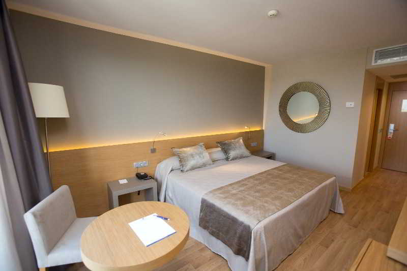 اتاق استاندارد, M.a. Hotel Sevilla Congresos