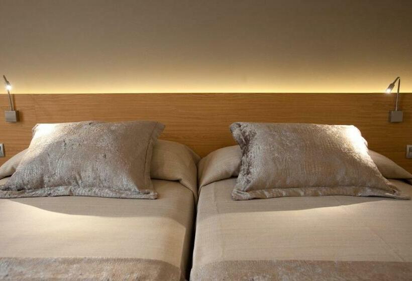اتاق استاندارد, M.a. Hotel Sevilla Congresos