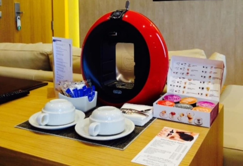 سوییت جونیور, M.a. Hotel Sevilla Congresos