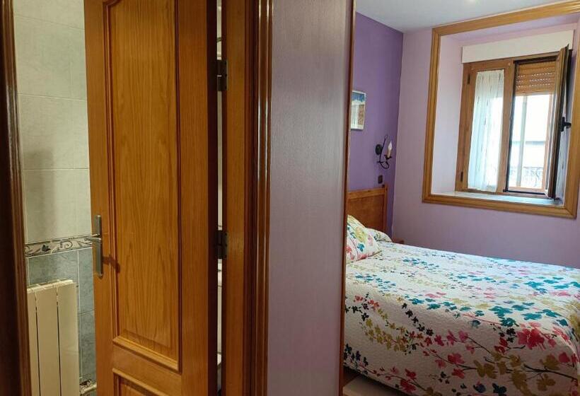 经济房, Hostal Don Jaime I Y Ii