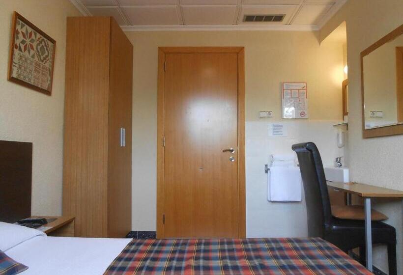 Standard room with outdoor bath, Hostal El Callejon
