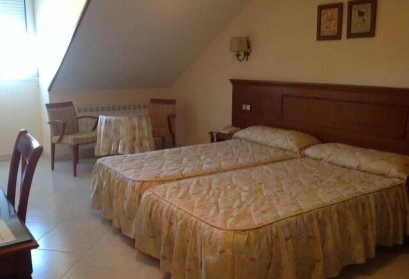 Quarto Estandar, Hostal Siete Picos