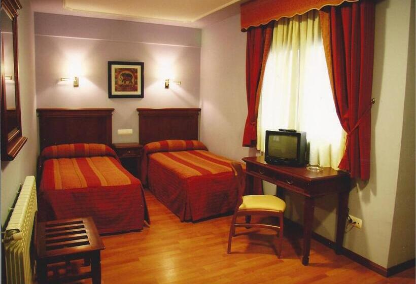 Номер Стандарт, Hostal Torres