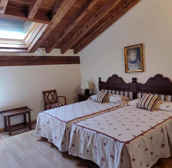 Номер Стандарт Трехместный, La Posada De Numancia