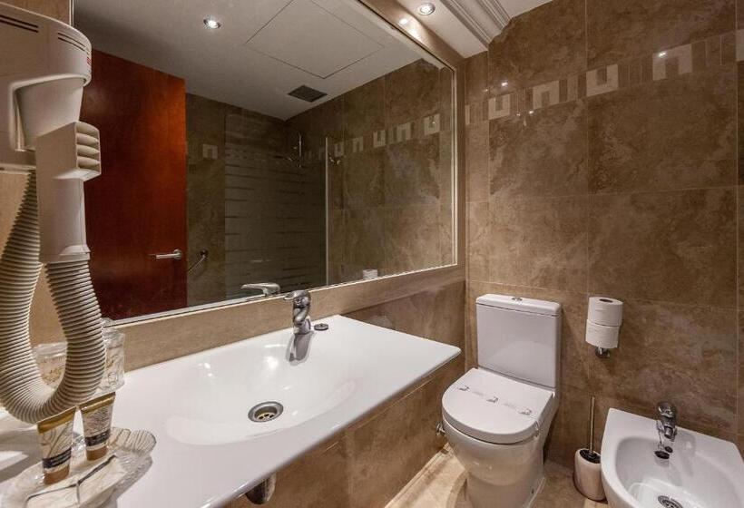 标准间侧面带海景, Montecarlo Spa & Wellness