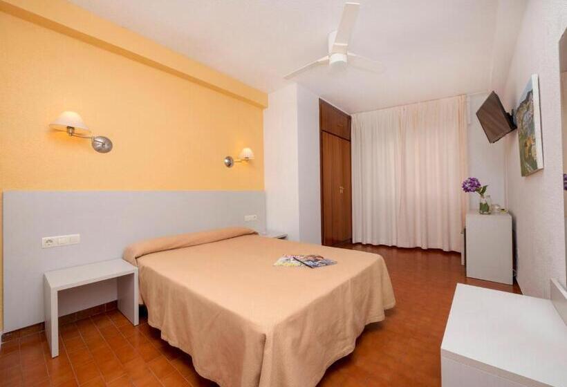 스탠다드 룸, Hostal Velilla