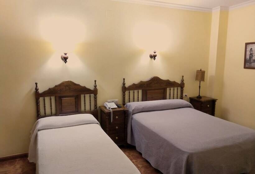 Chambre Triple Standard, Hostal Bellido