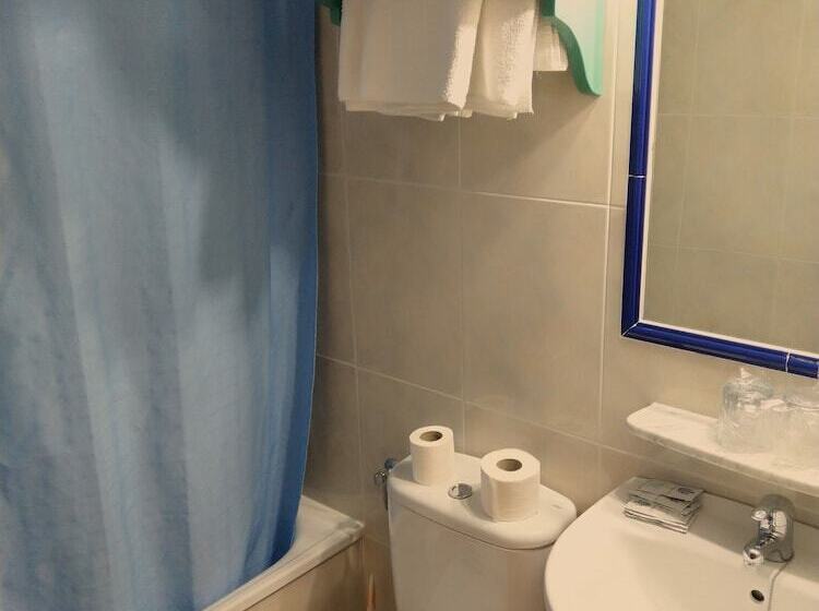 Chambre Quadruple Standard, Hostal Bellido