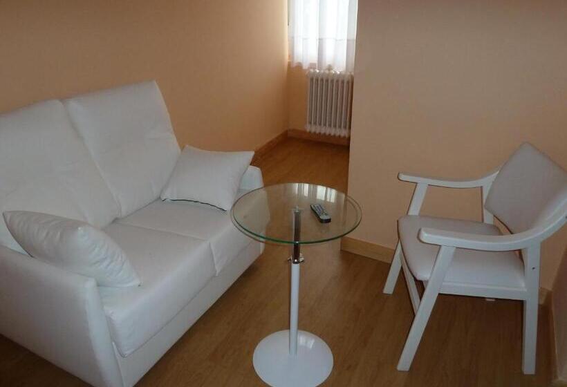 Номер Стандарт Трехместный, Hostal De La Playa