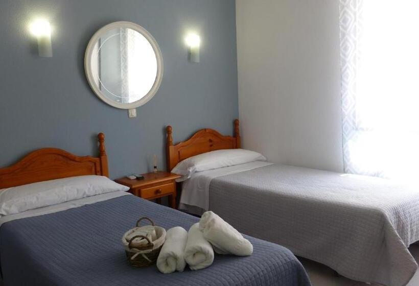 Quarto Estandar, Hostal Candeleda