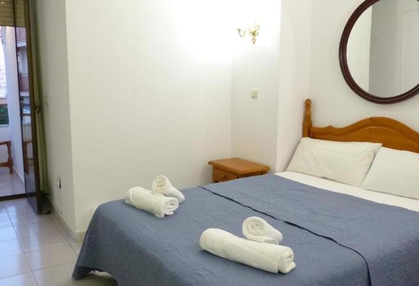 Номер Стандарт с Террасой, Hostal Candeleda