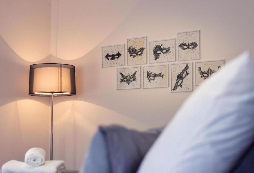 Люкс Вид на Море, Hostal Chelsea