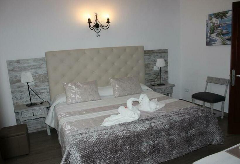 اتاق استاندارد, Boutique Hostal Mistral