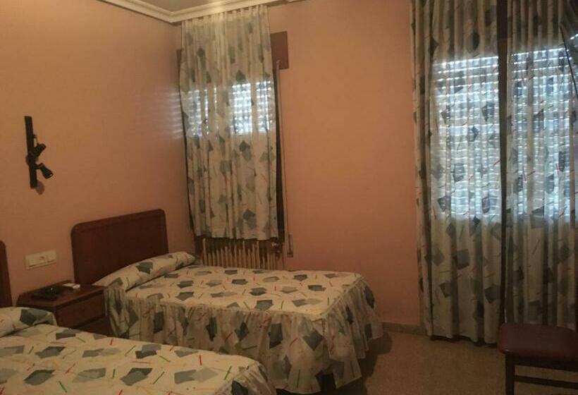 Номер Стандарт, Hostal Moraleda
