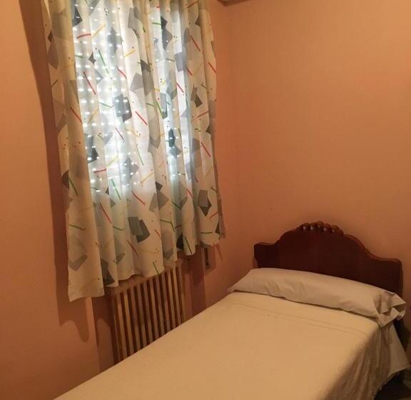 Номер Стандарт Индивидуальный, Hostal Moraleda
