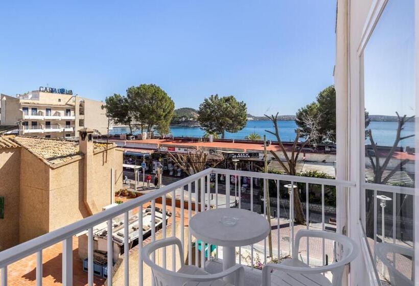 اتاق استاندارد با بالکن و چشم‌انداز دریا, Hostal Neptuno