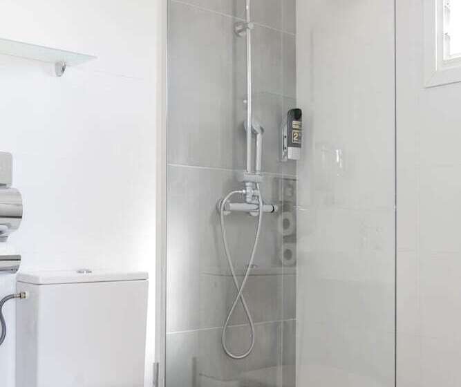 اتاق استاندارد یک نفره, Hostal Neptuno