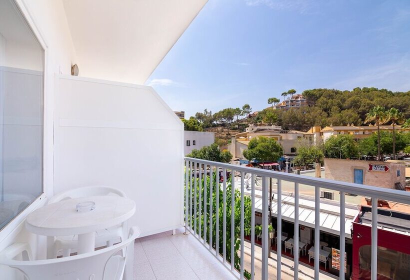 اتاق استاندارد یک نفره, Hostal Neptuno