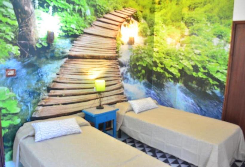 اتاق خانوادگی, Residencia Santiago Mallorca