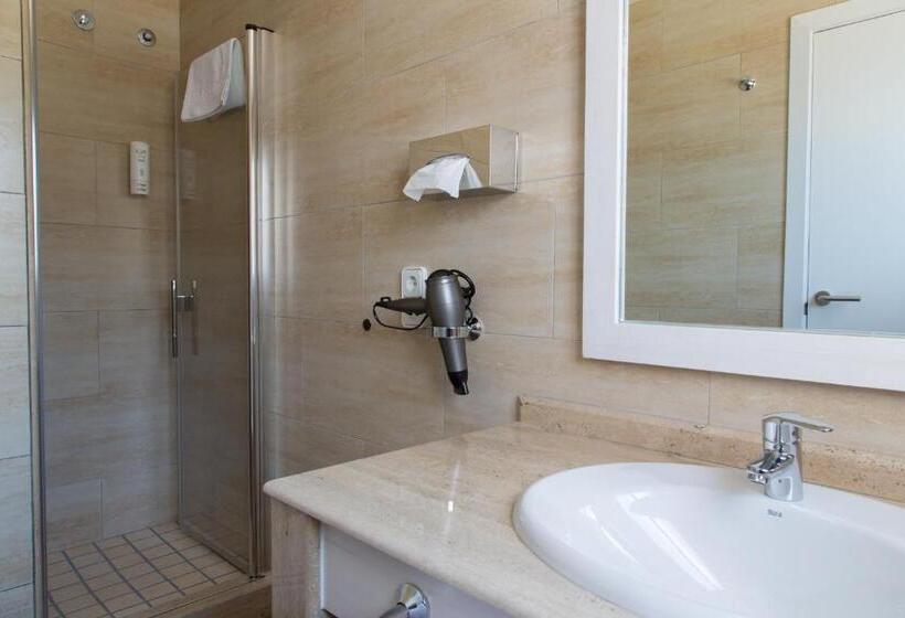 Номер Superior Вид на Бассейн, & Spa Entre Pinos Adults Only