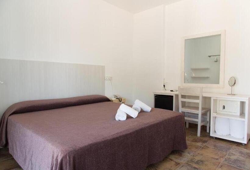 غرفة سوبيريور مطلة على حمام السباحة, & Spa Entre Pinos Adults Only