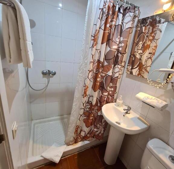 اتاق استاندارد, Hostal Santa Barbara